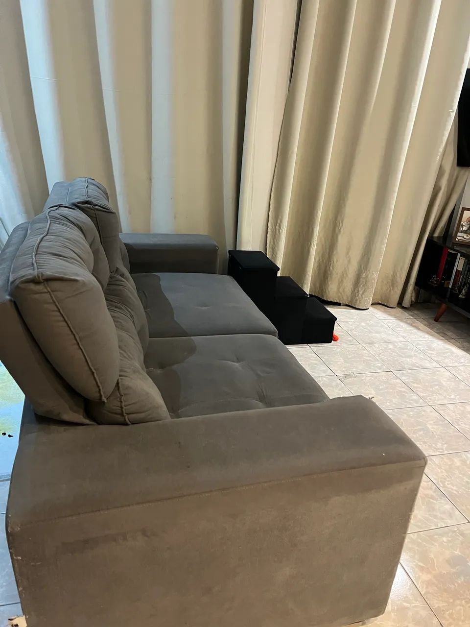 Sofa retratil cinza - Foto 4