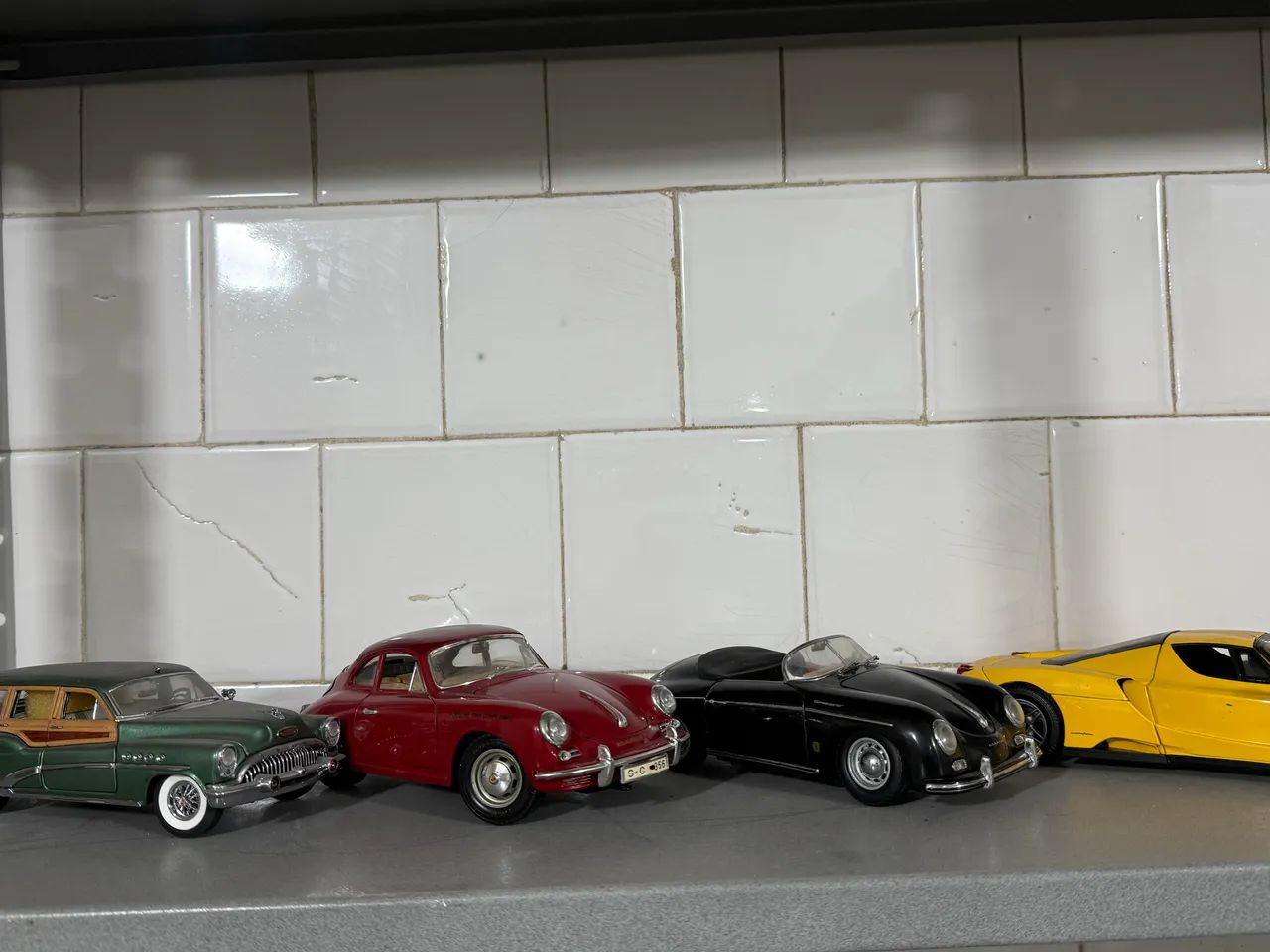 Miniaturas 1/18, 1/24 diversas