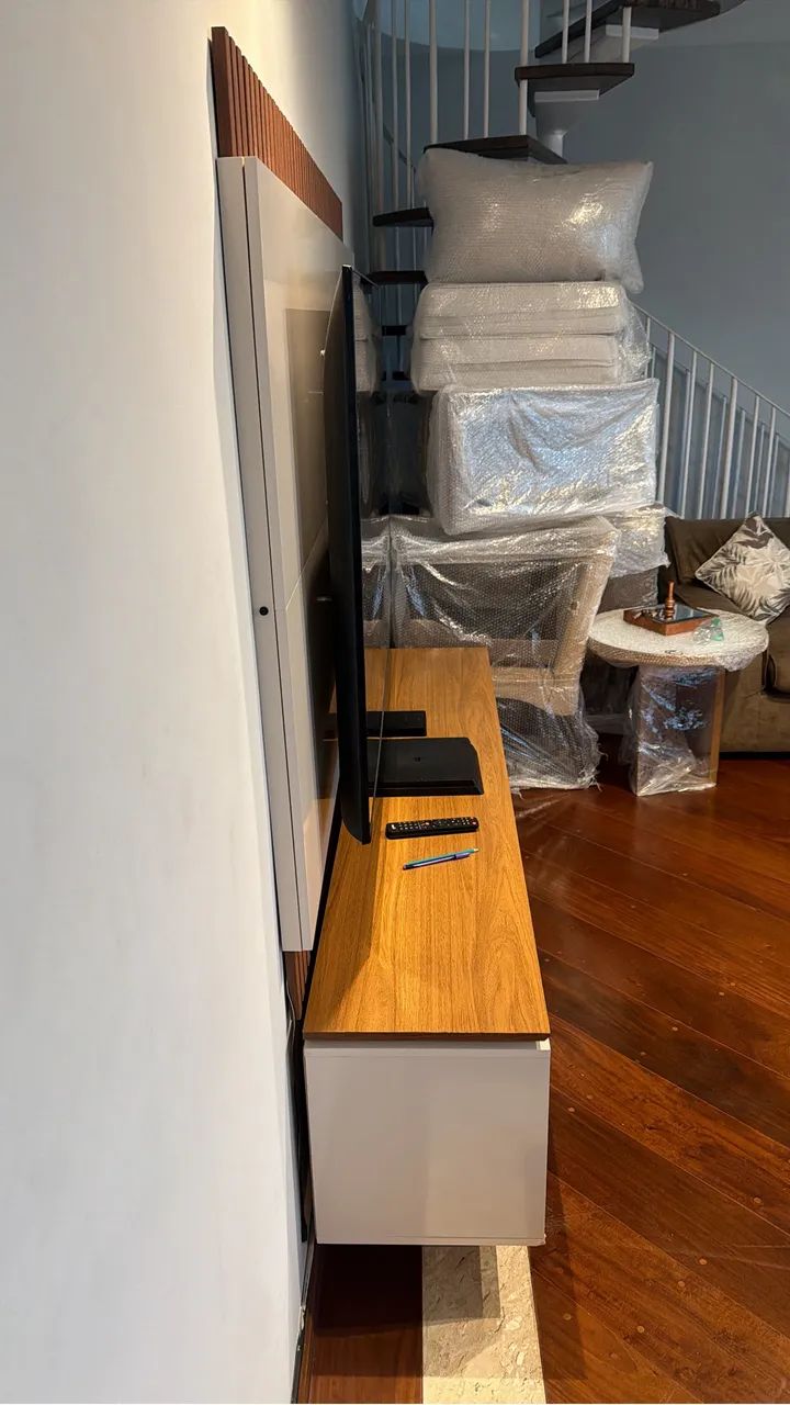 RACK + PAINEL PARA TV ATÉ 75 - MODELO RIPADO MODERNO
