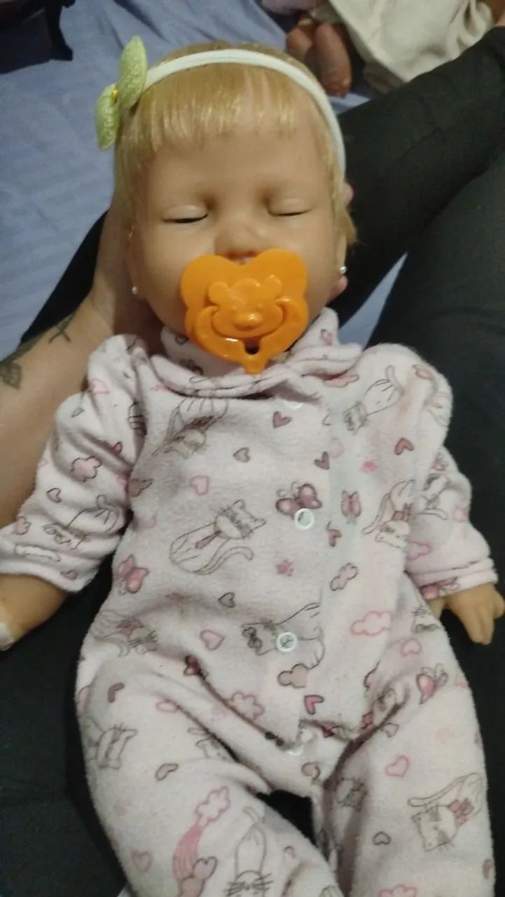 Boneca litle momy funcionando 