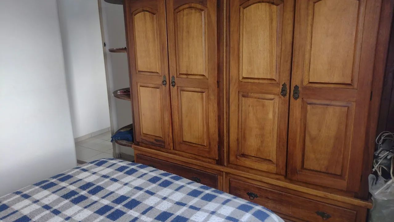 Jogo de quarto madeira maciça 