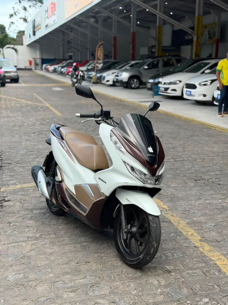 PCX DLX 2021 - Foto 2