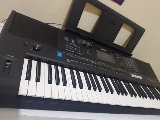 TECLADO SEMI PROFISSIONAL 
