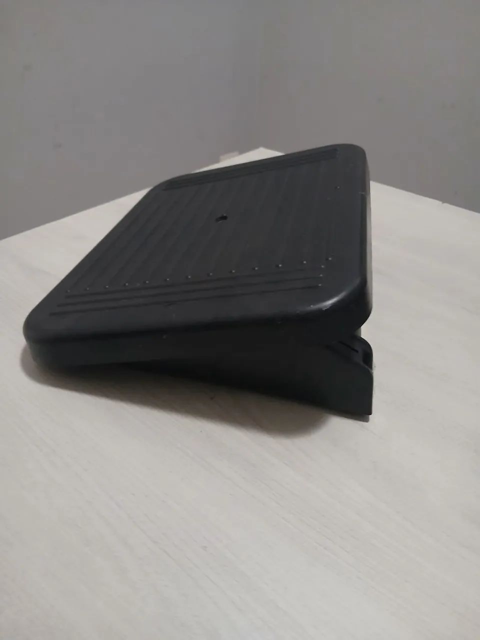 Apoio para os pés de plastico65193080809345121