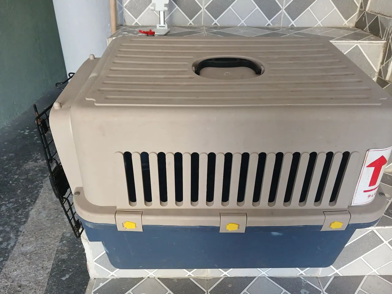 Vendo caixa de transporte Pet grande - Foto 2