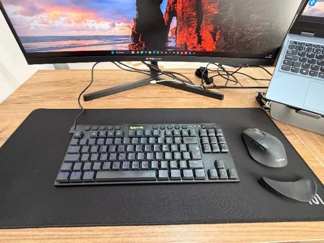 Teclado mecânico Redragon Horus TKL com muitos switch red/brown de reposição - Foto 4