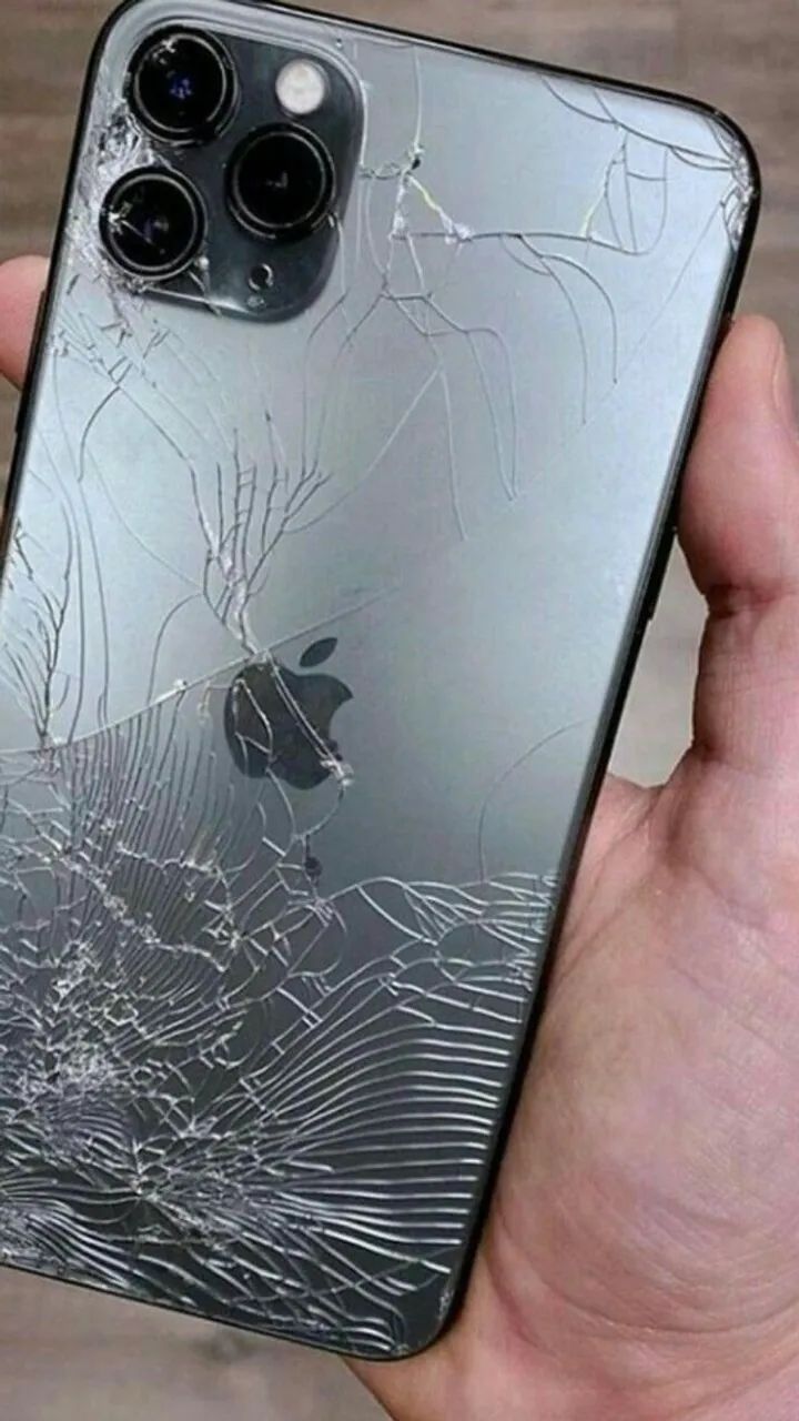 Compra de iPhone 12,13, 14, 15, 16, 17 com defeito, trincado ou quebrado.