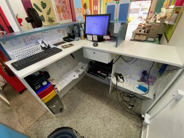 Balcão em L em marcenaria - Foto 3