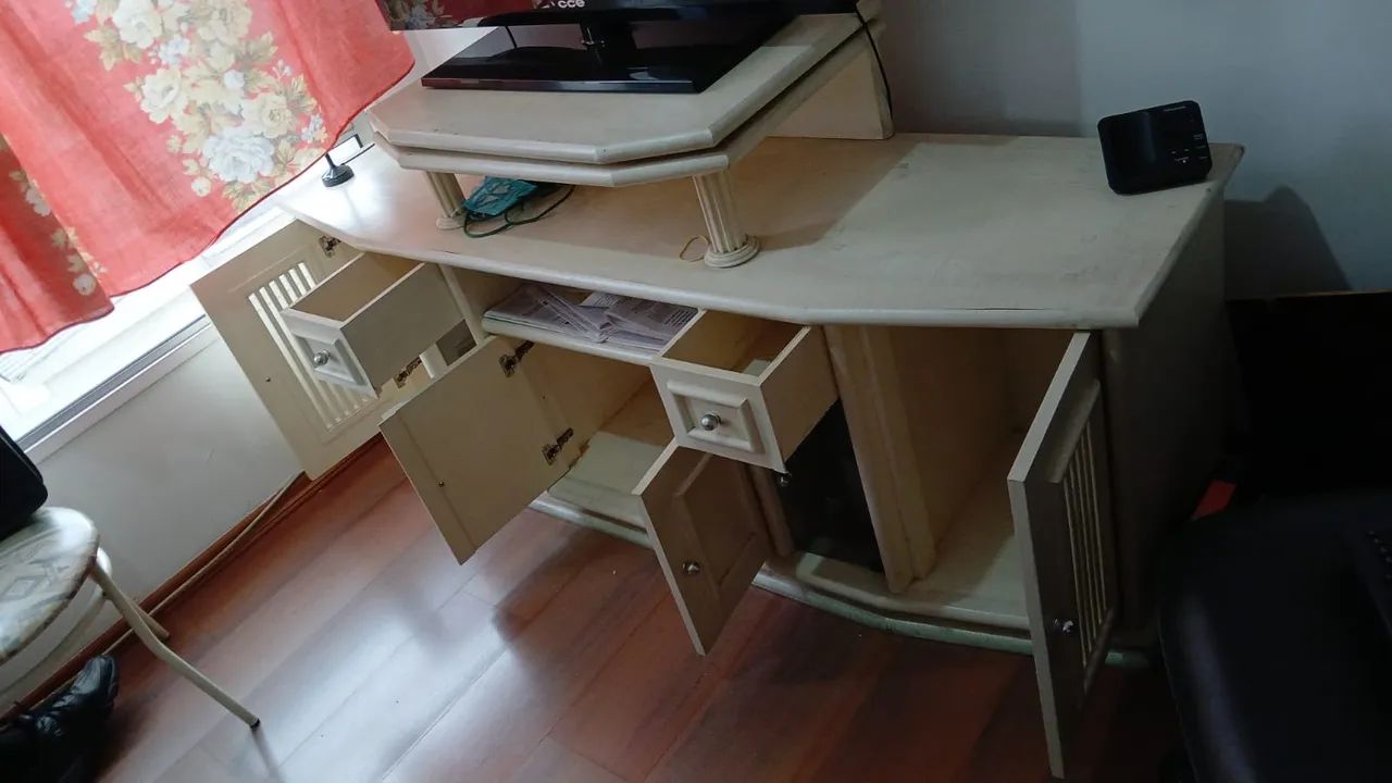 Vende-se Rack para TV - Foto 2