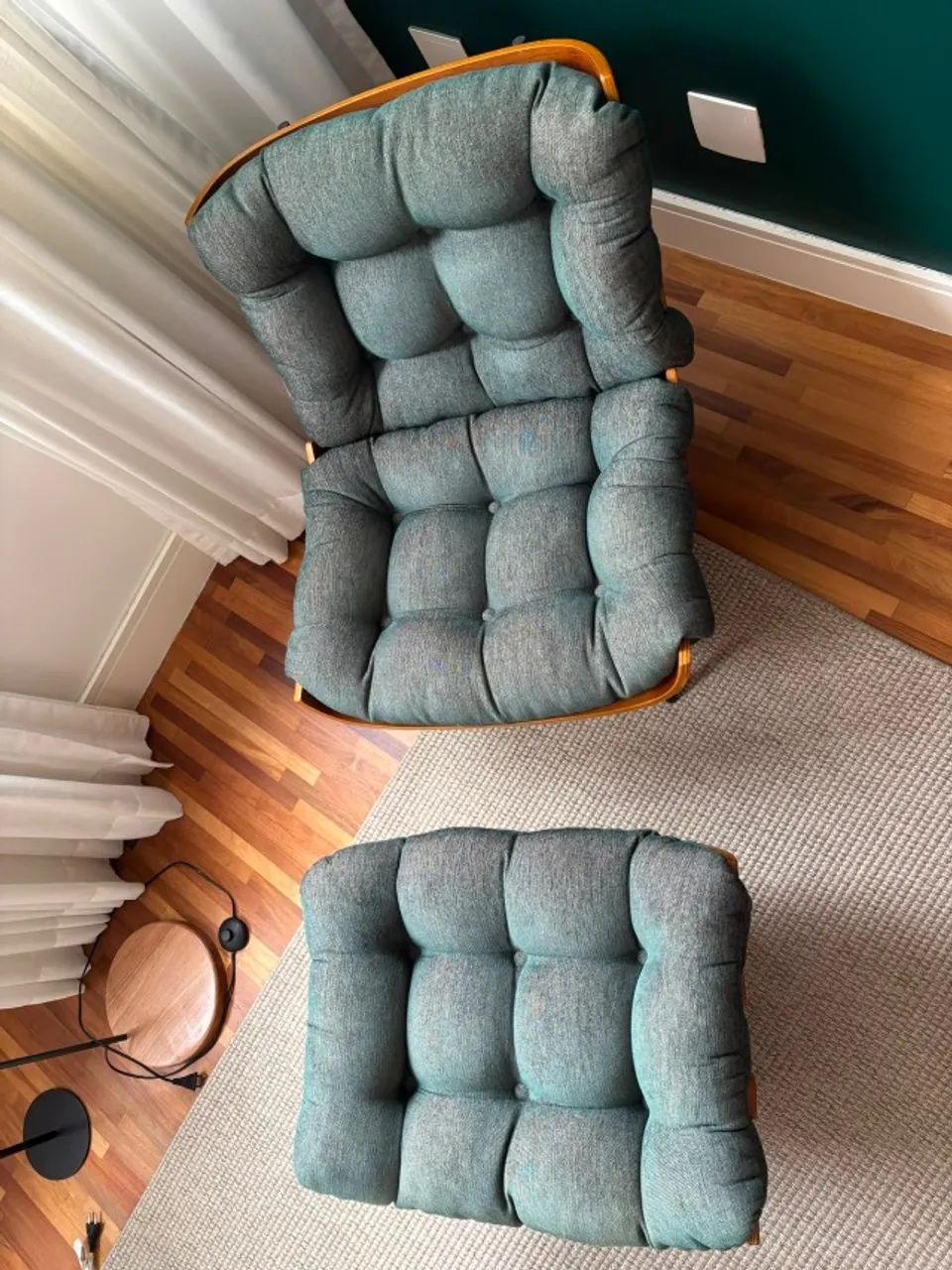 Poltrona Costela Slim com Puff - Bouclé Verde - Abra Casa - Foto 4