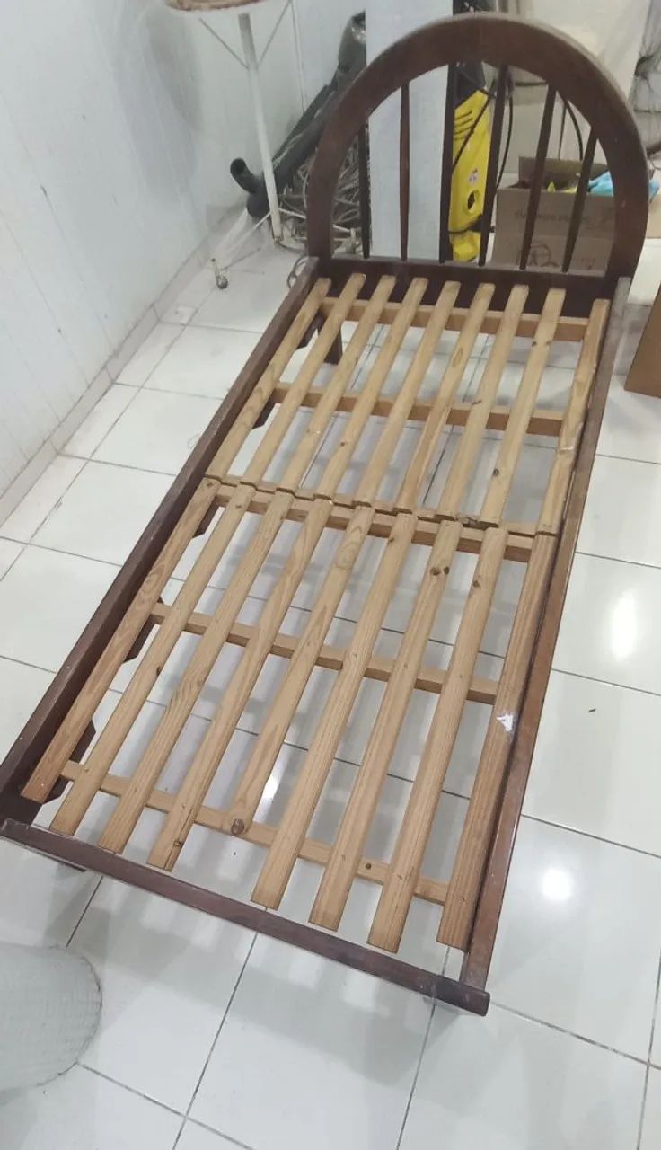 Cama de madeira (solteiro) - Foto 2