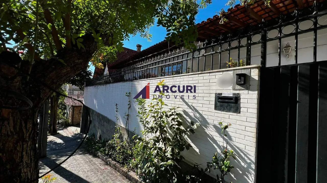 Casa 4 quartos - Comiteco - (BH) - Venda