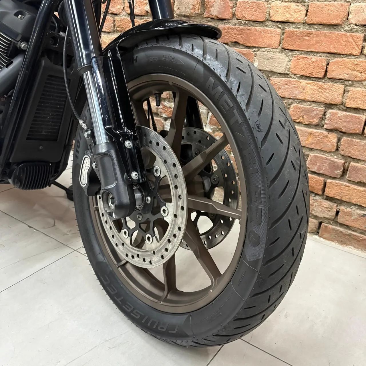 Harley-Davidson SOFTAIL LOW RIDER S FXLRS - Foto 3