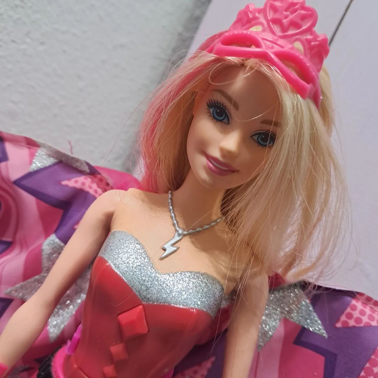 Boneca barbie super princesa  - Foto 3