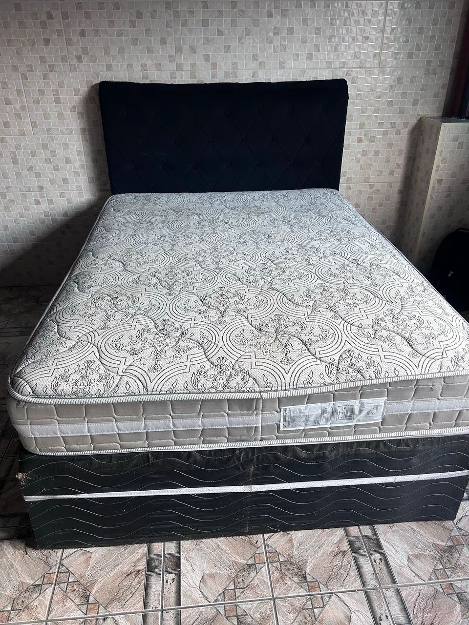 Cama Box casal + cabeceira  - Foto 3