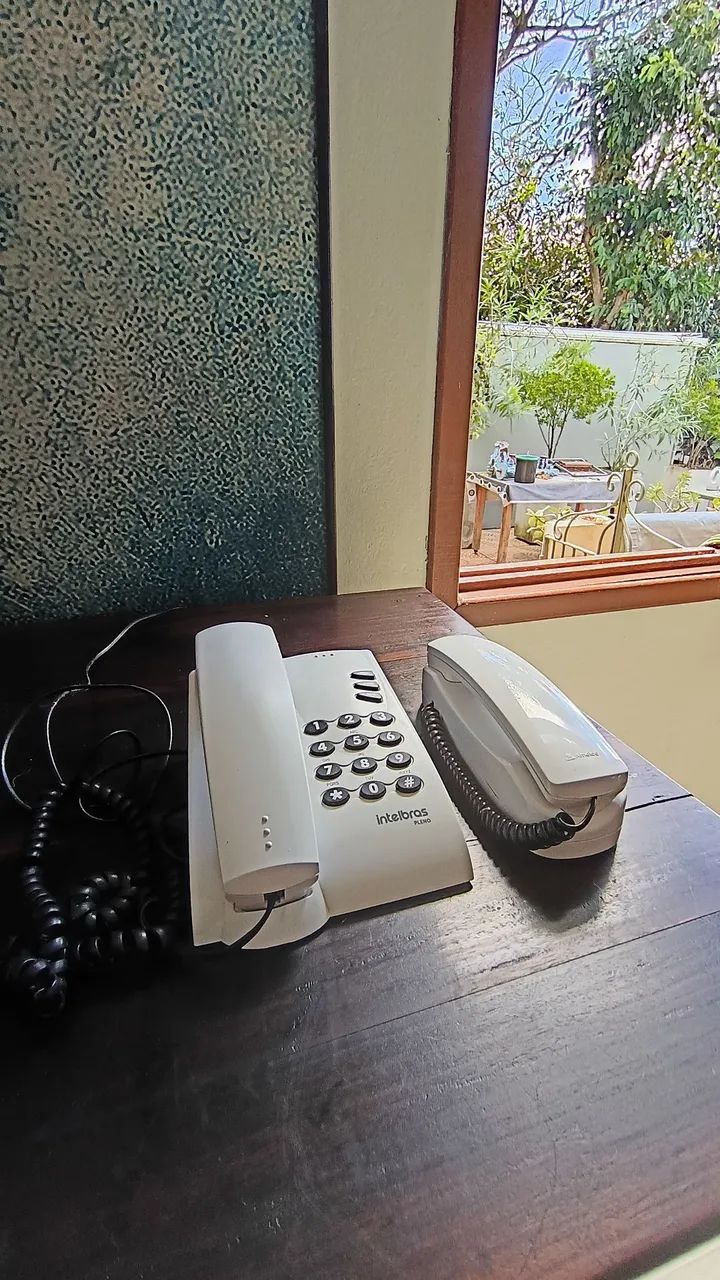 Um interfone e telefone fixo usados  - Foto 4