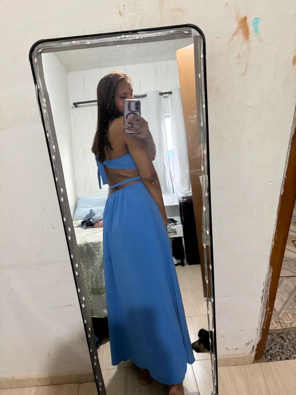Vestido azul com fenda - Foto 2
