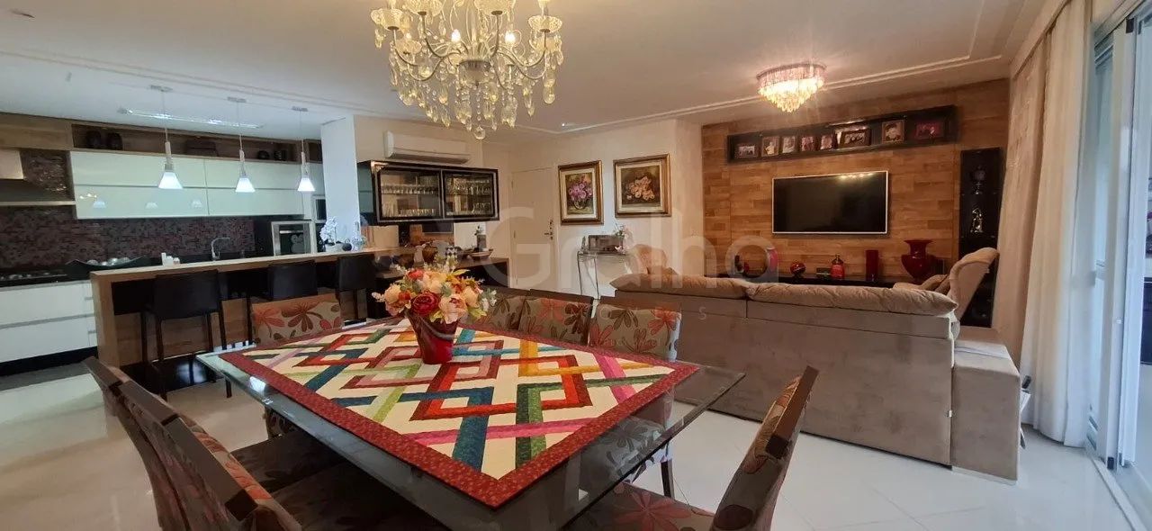 Apartamento de 170 m² com 4 quartos sendo 2 suítes no Itacorubi