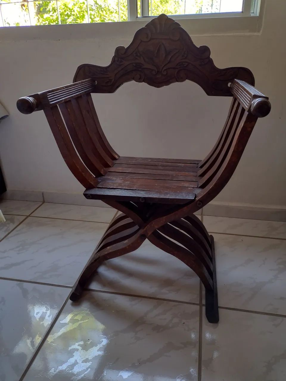 Vendo Cadeira Savanarola 