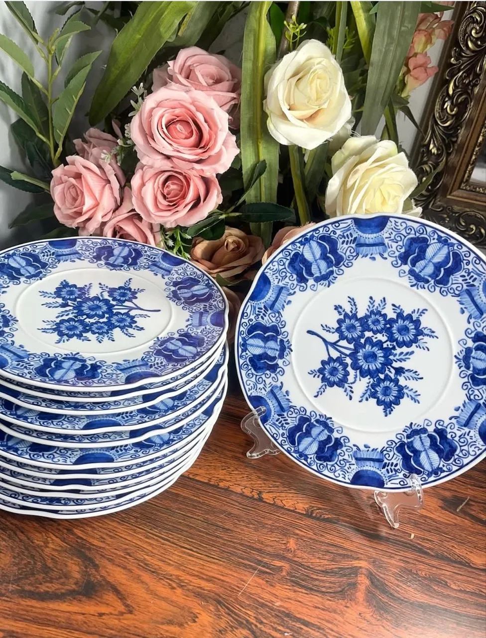 Conjunto Pratos De Sobremesa Em Porcelana Vista Alegre Com Tânia Bulhões. - Foto 4