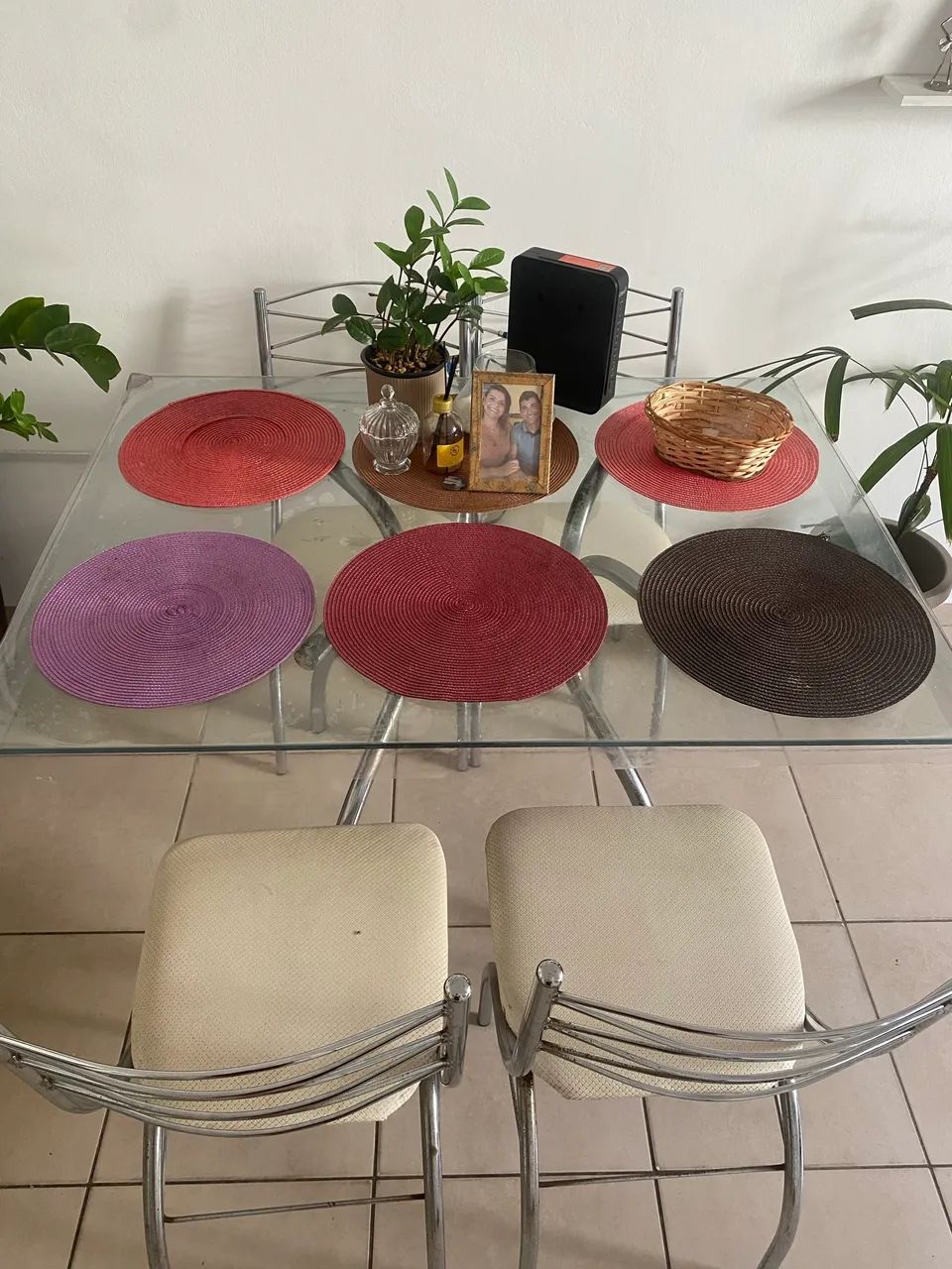 Mesa de vidro + 4 cadeiras