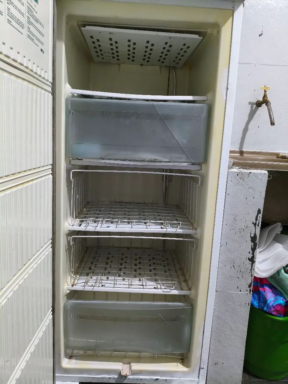 Freezer vertical Eletrolux  - Foto 4
