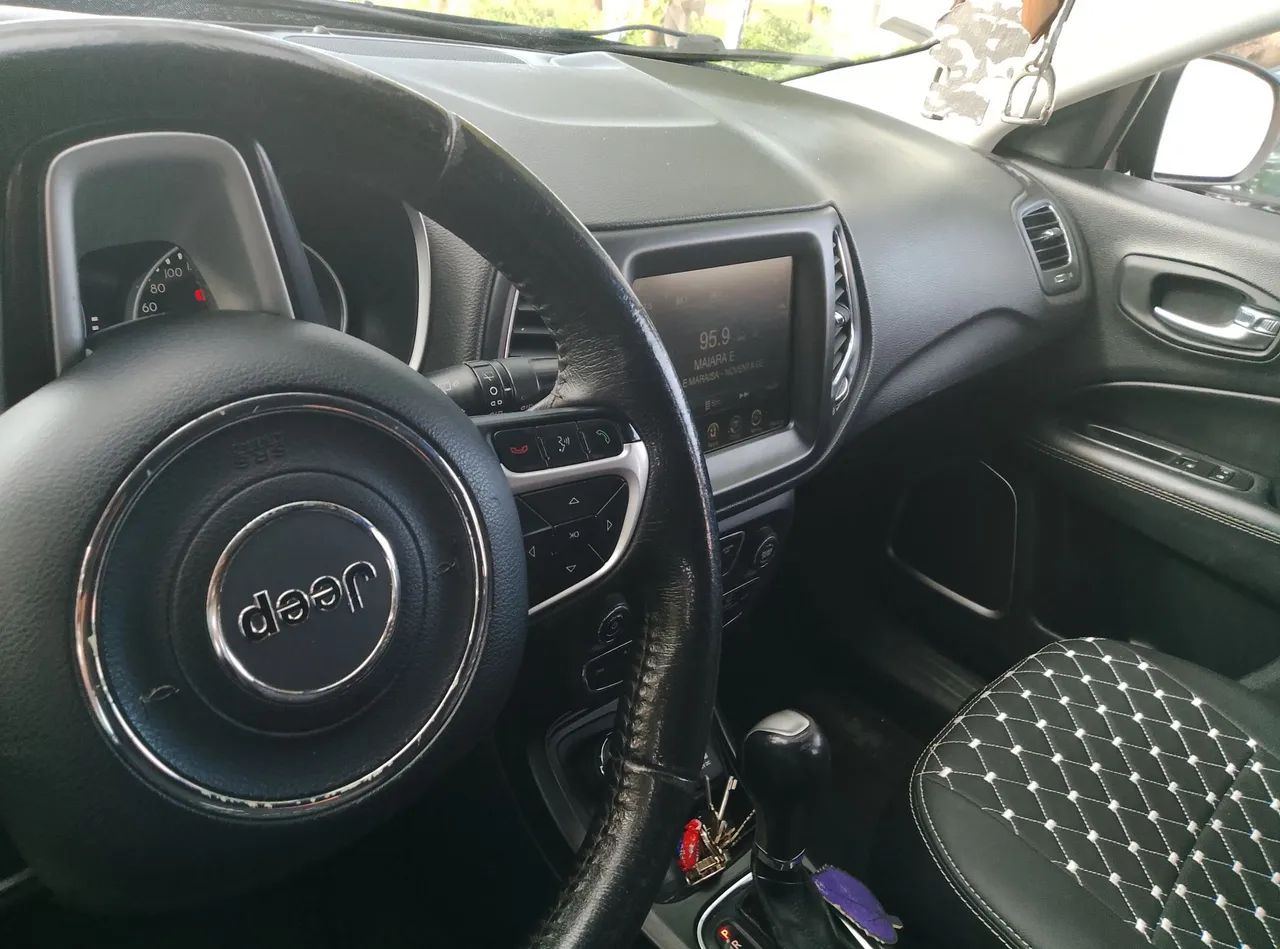 Jeep Compass Longitude 2.0 4X4 Dies. 16V Aut. 2017 - Foto 3