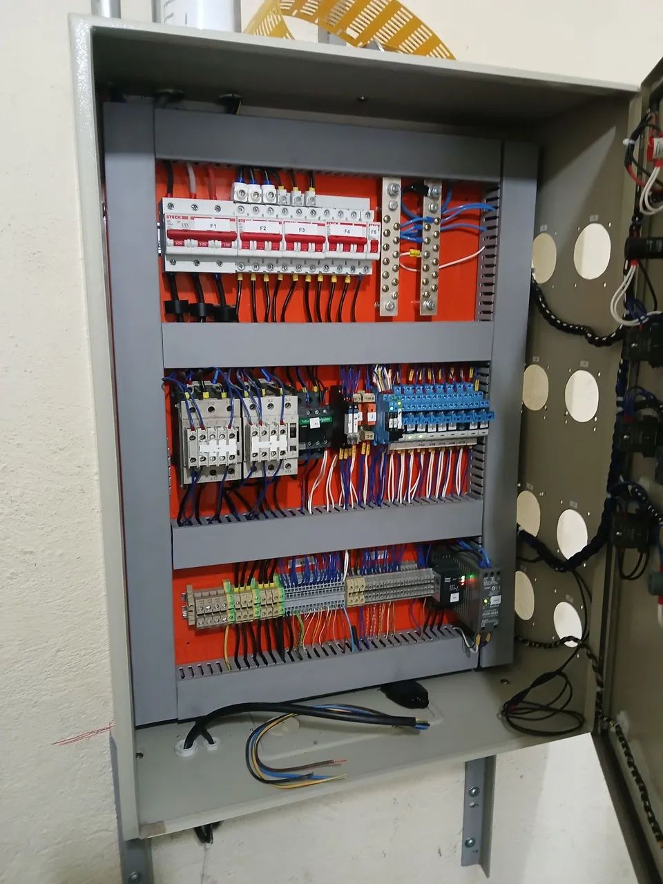 Eletricista manutenção  - Foto 4