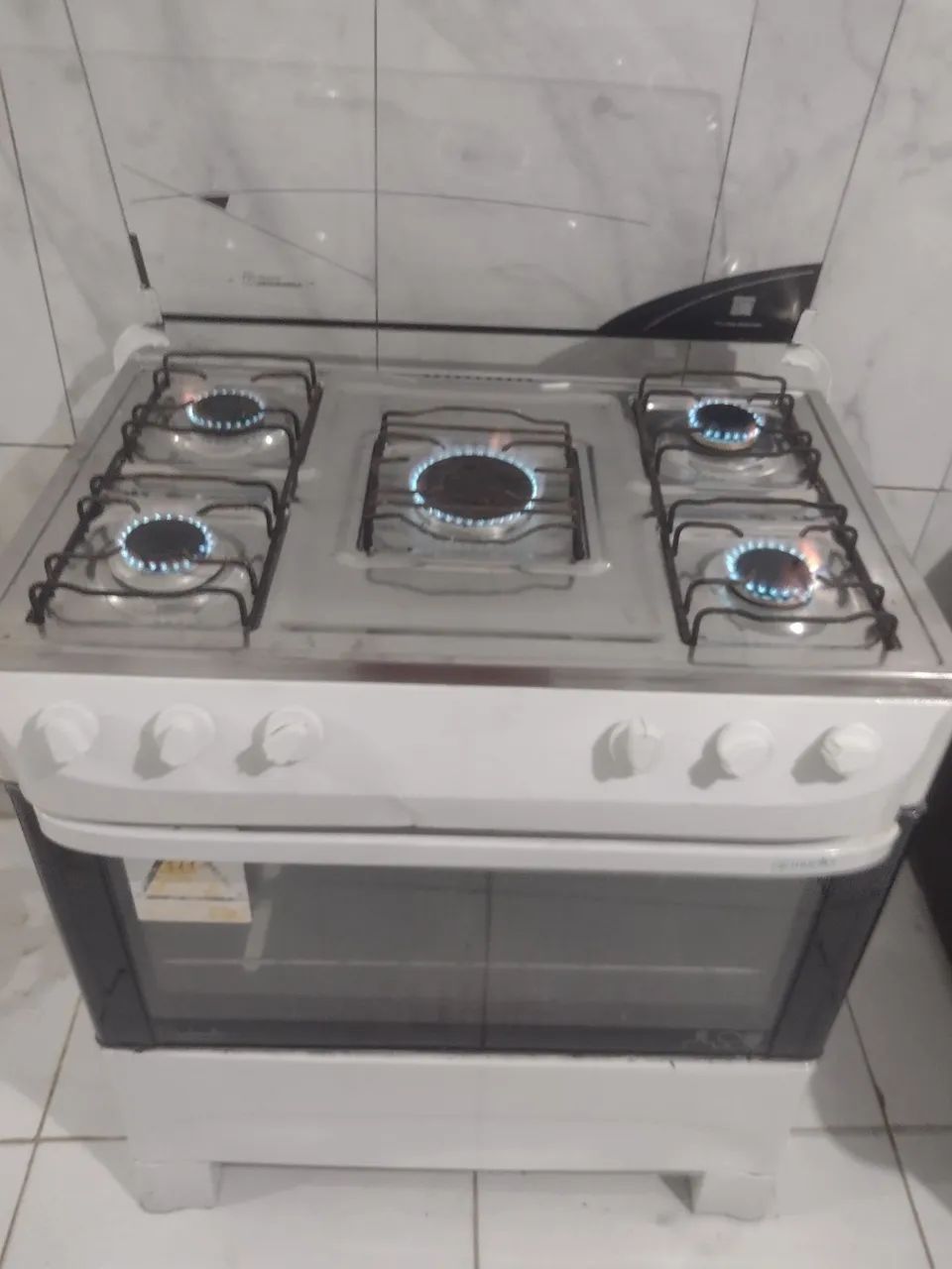 Vendo fogão 5 bocas funcionando 