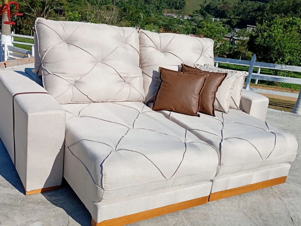 Sofa retratil bege 2,30m top !!