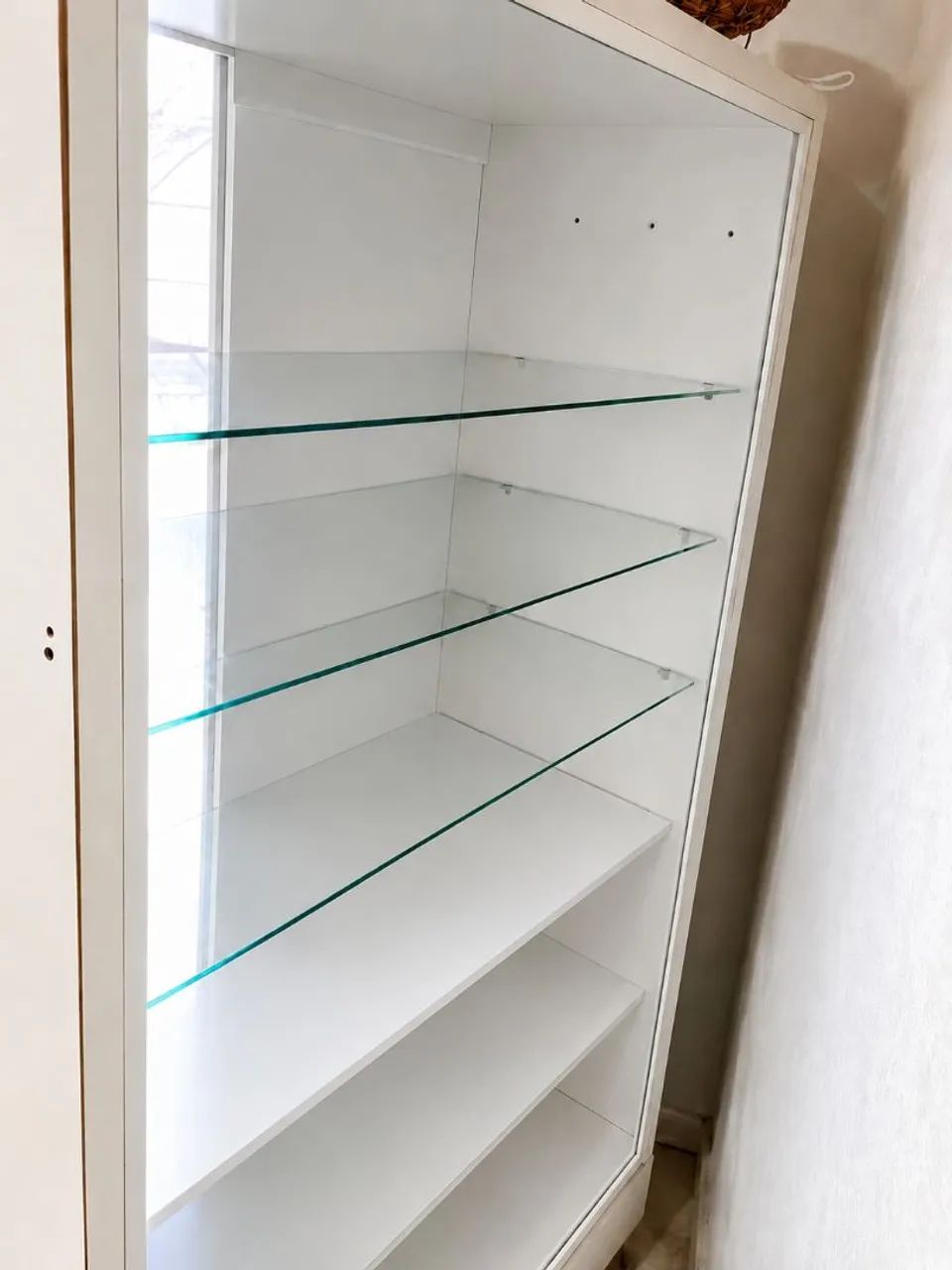 Vitrine Expositora com LED e Prateleiras de Vidro - Foto 3