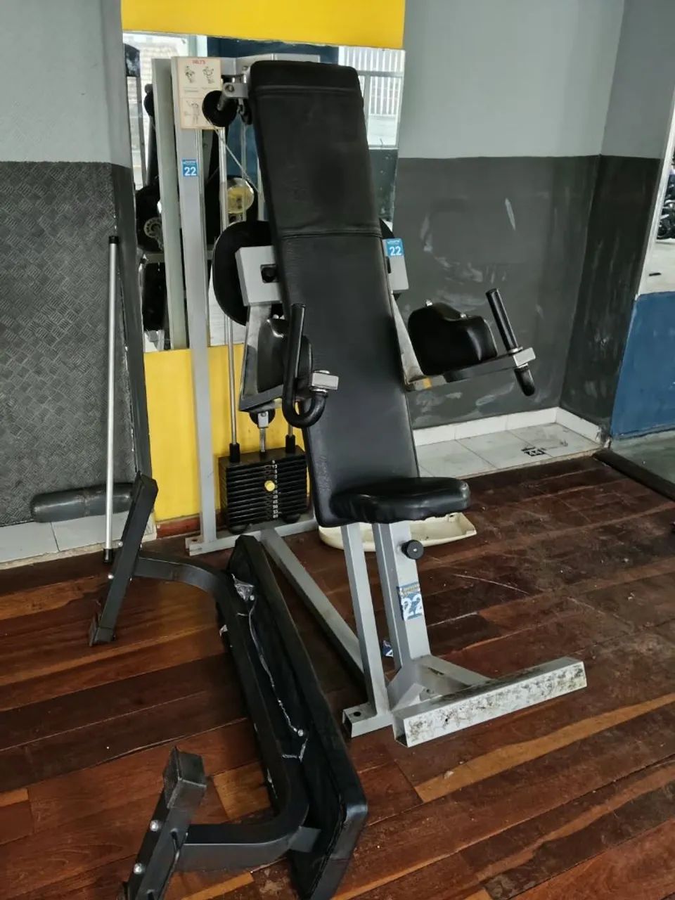 APARELHO DE OMBRO TECHNOGYM
