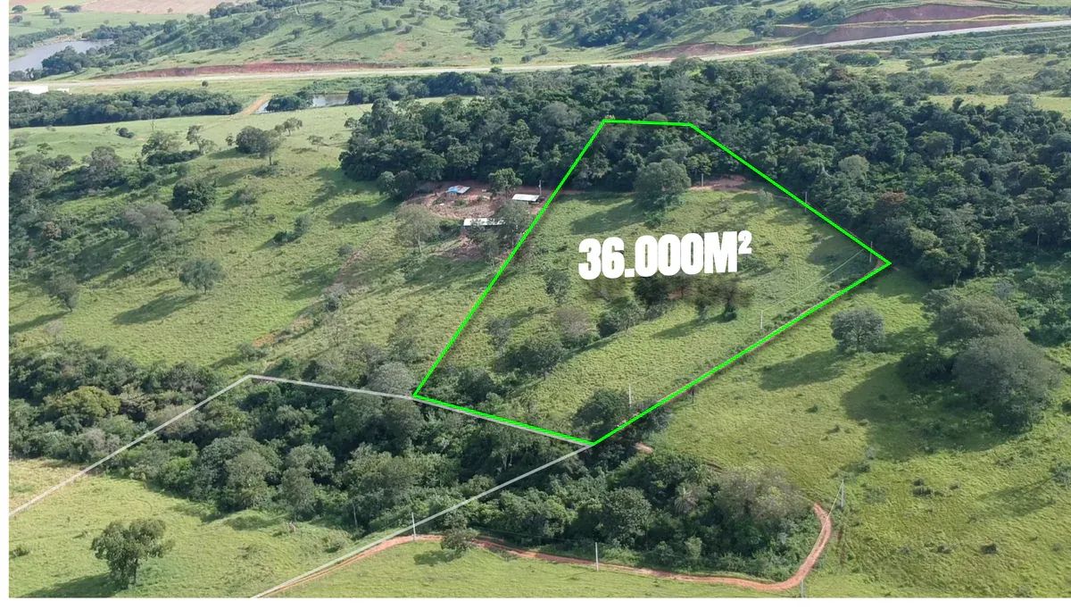 CHÁCARA DE 36.000M² A 2KM DE NERÓPOLIS - Foto 2