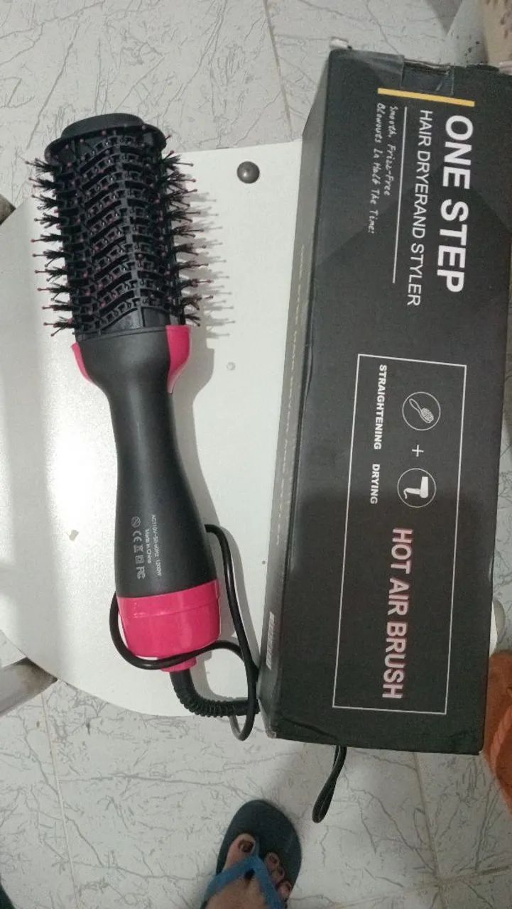 Escova secadora de cabelo