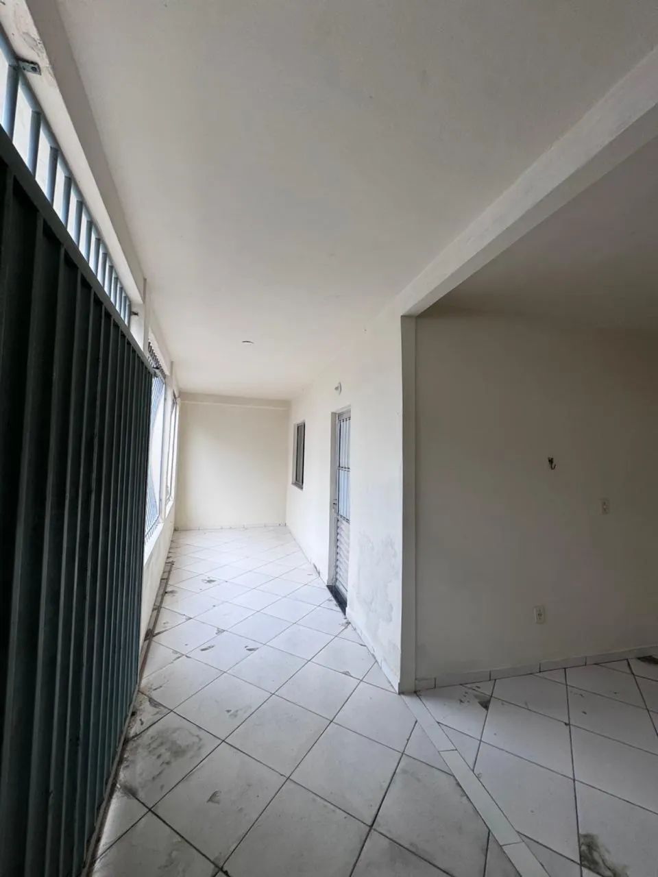 Alugo ótima casa, atrás da Petrobras  - Foto 2