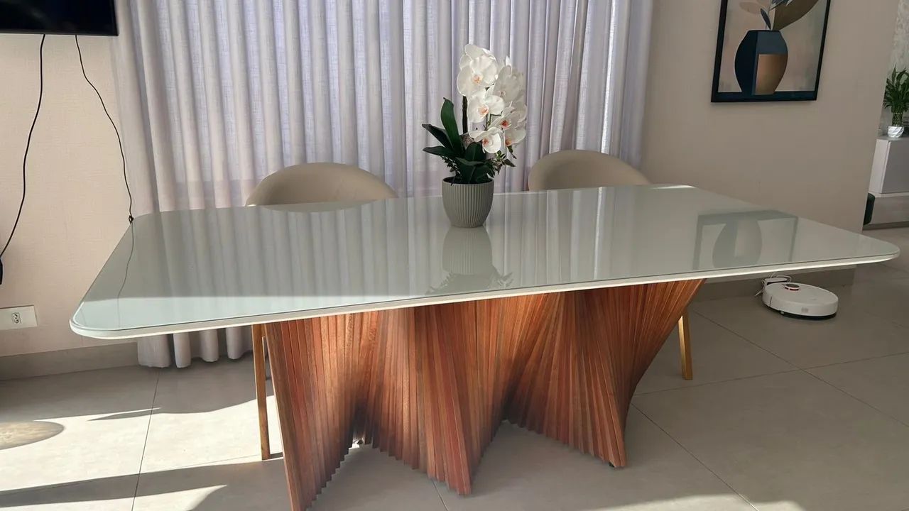 Mesa de Jantar 6ou 8 lugares 