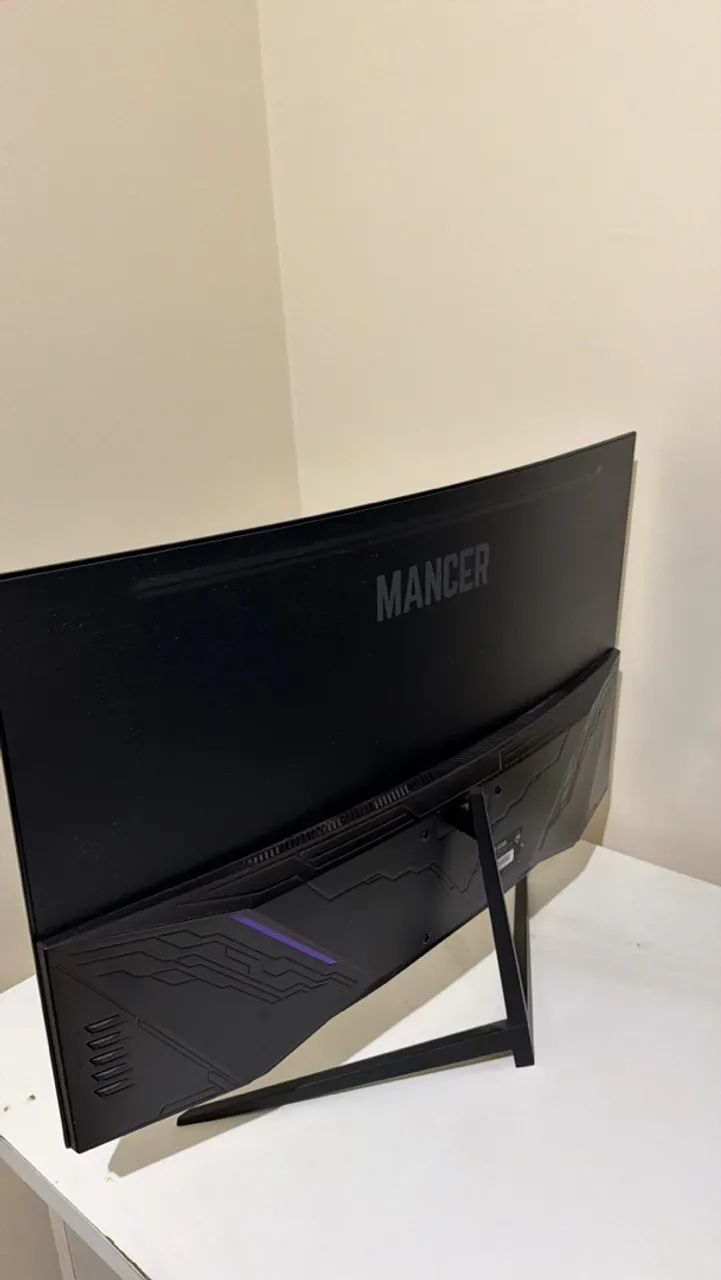 Monitor 32? curvo no plástico  - Foto 2