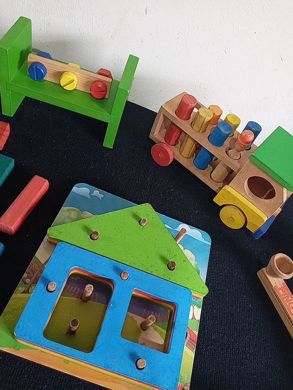  LOTE DE BRINQUEDOS EDUCATIVOS DE MADEIRA  - Foto 4