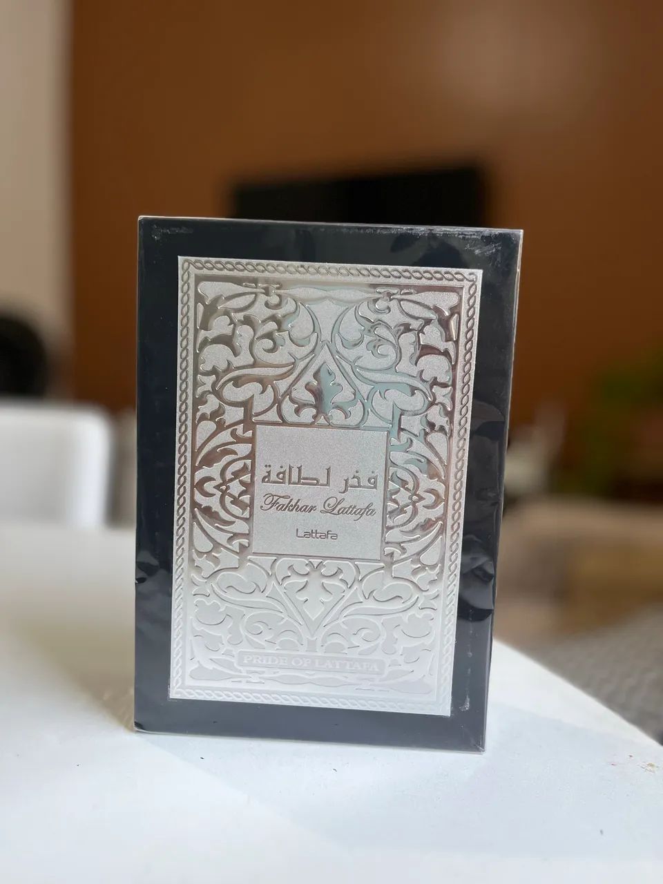 Perfume Árabe Fakhar black