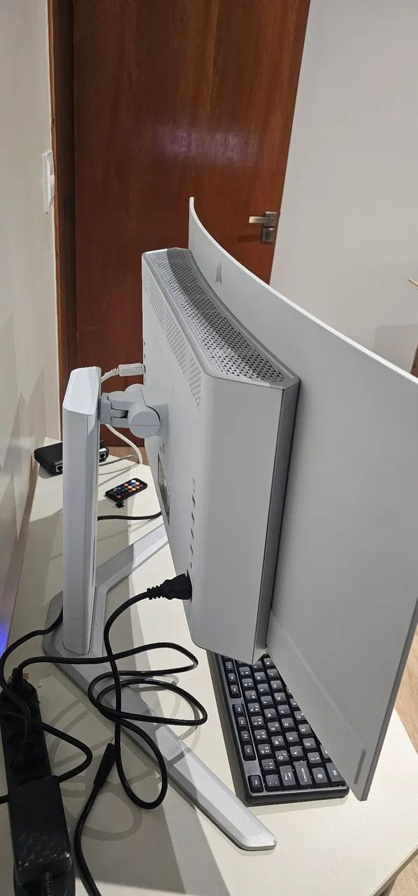 MONITOR CORSAIR XENEON 34WQHD240 QD OLED  - Foto 4