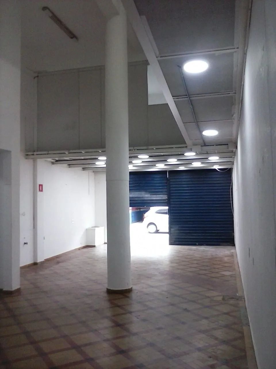 M.MELO, 414 - LOJA