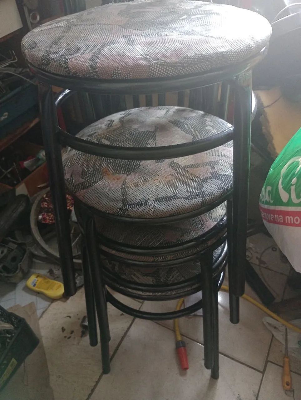 Cadeiras de ferro preta 04para mesa. - Foto 4
