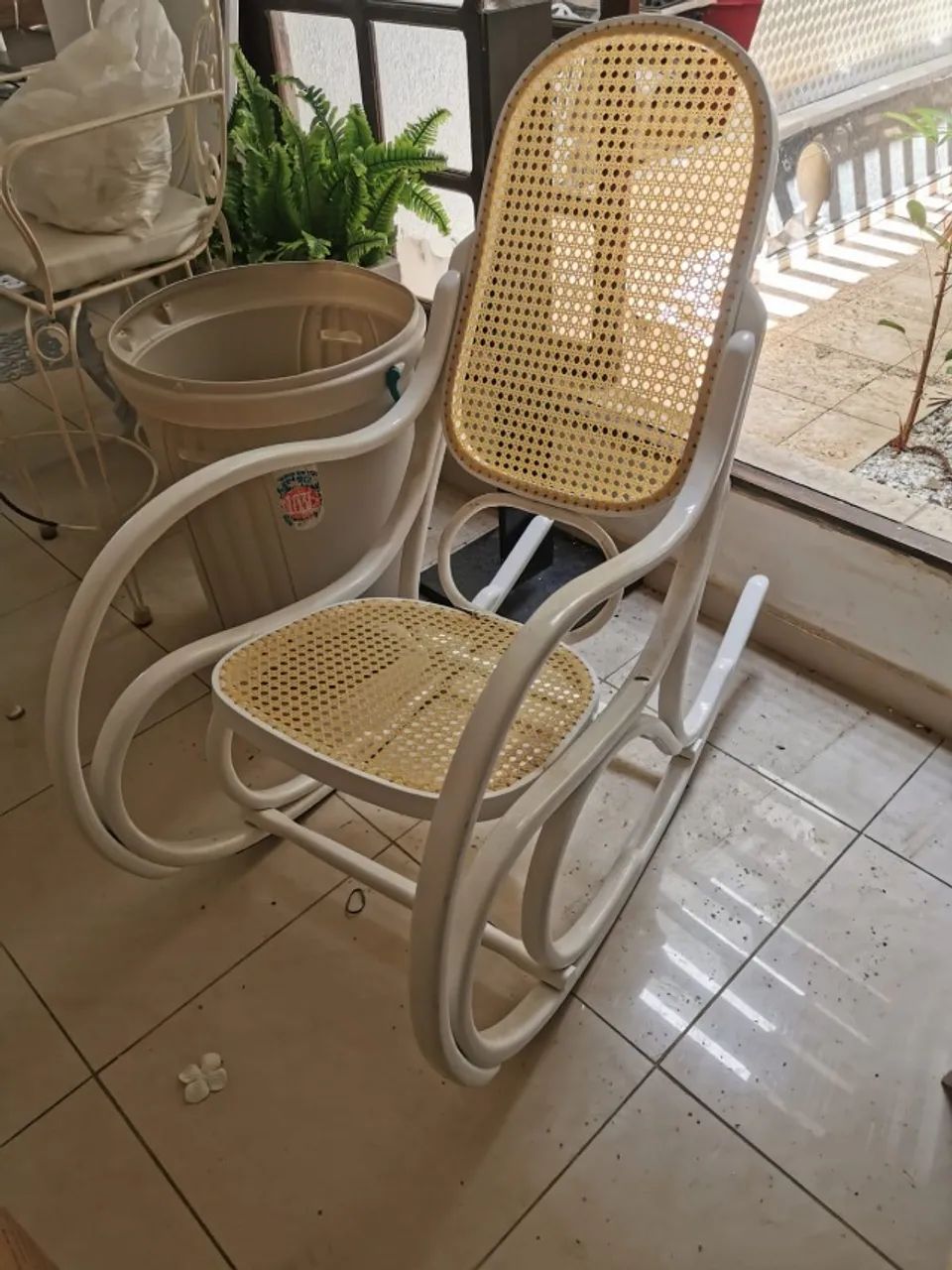 [RARIDADE] Cadeira Balanço Thonet (Acervo/Design)