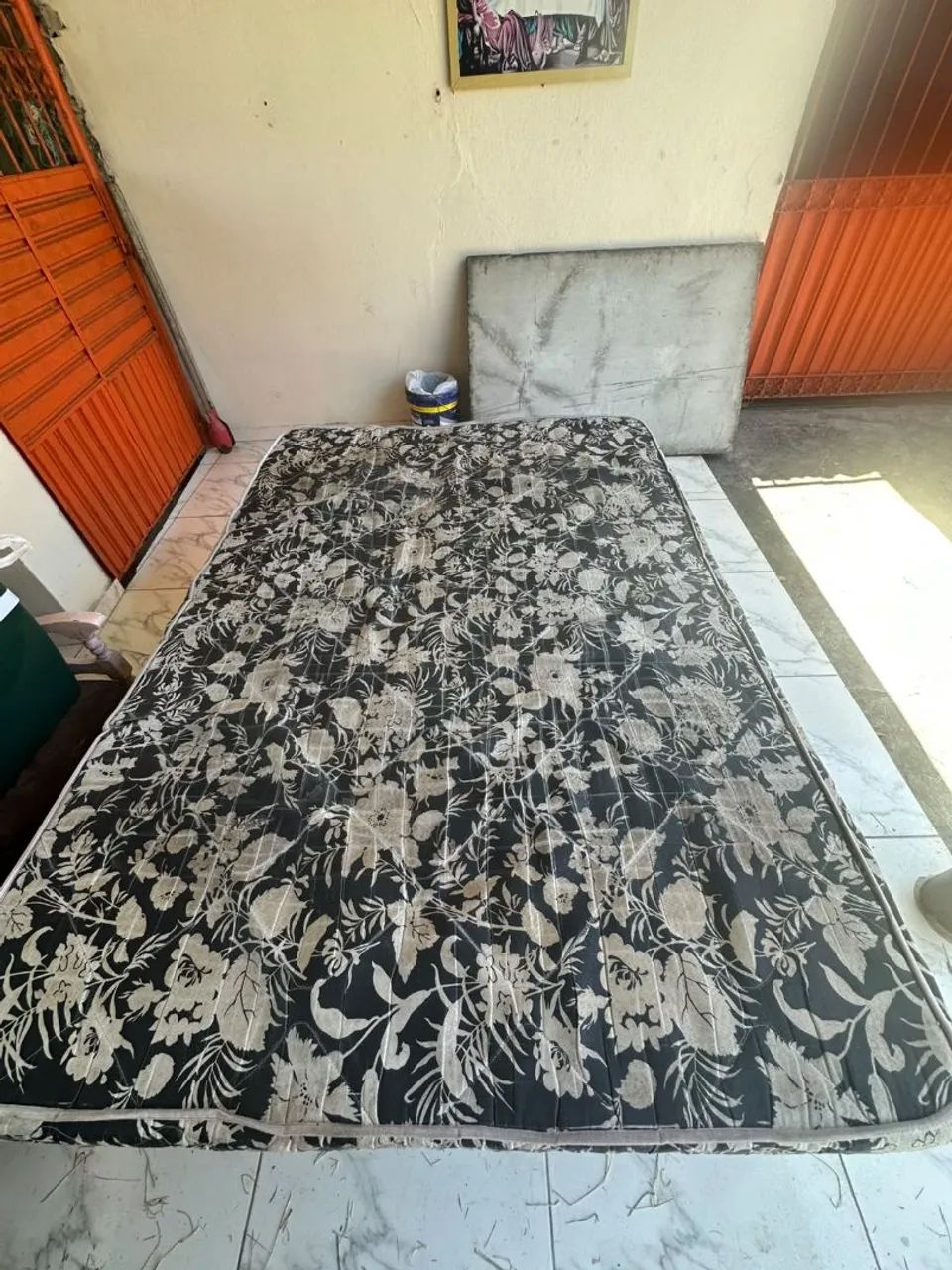 Cama com colchão casal - Foto 2