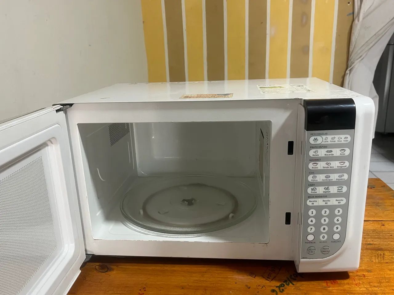 Microondas Electrolux 31 litros  - Foto 2