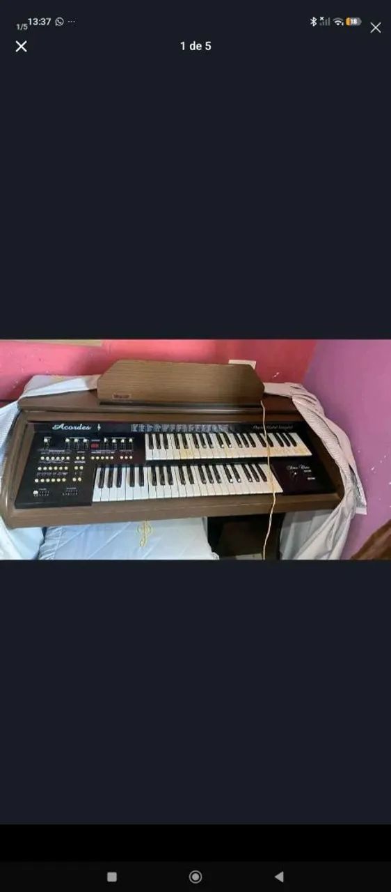 Órgão- teclado 