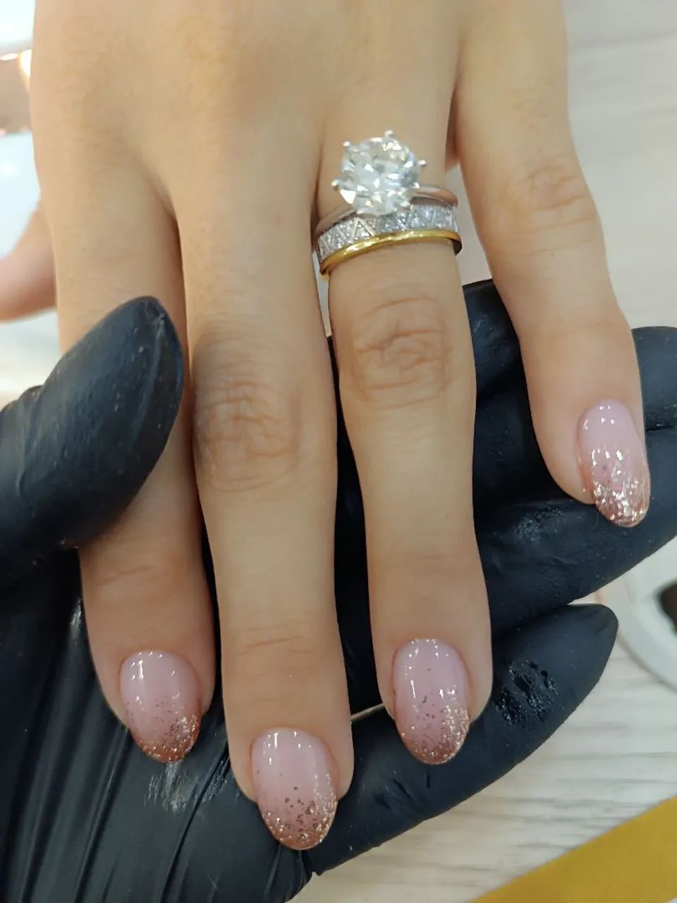 Vaga para manicure!