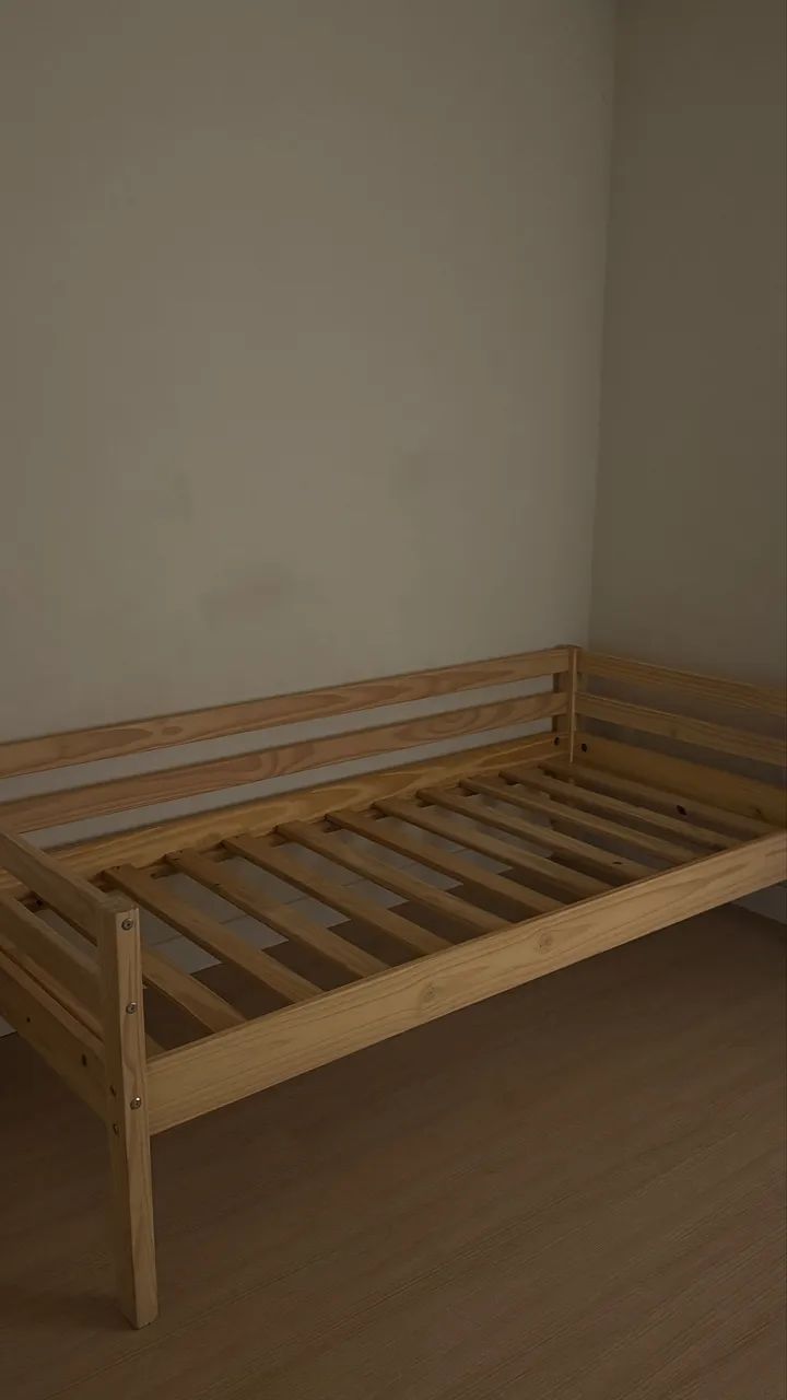 Linda Cama Solteiro Madeira Maciça Casatema - Foto 5
