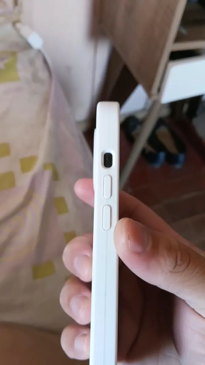 Vendo iPhone 15 em bom estado com 4 meses - Foto 4