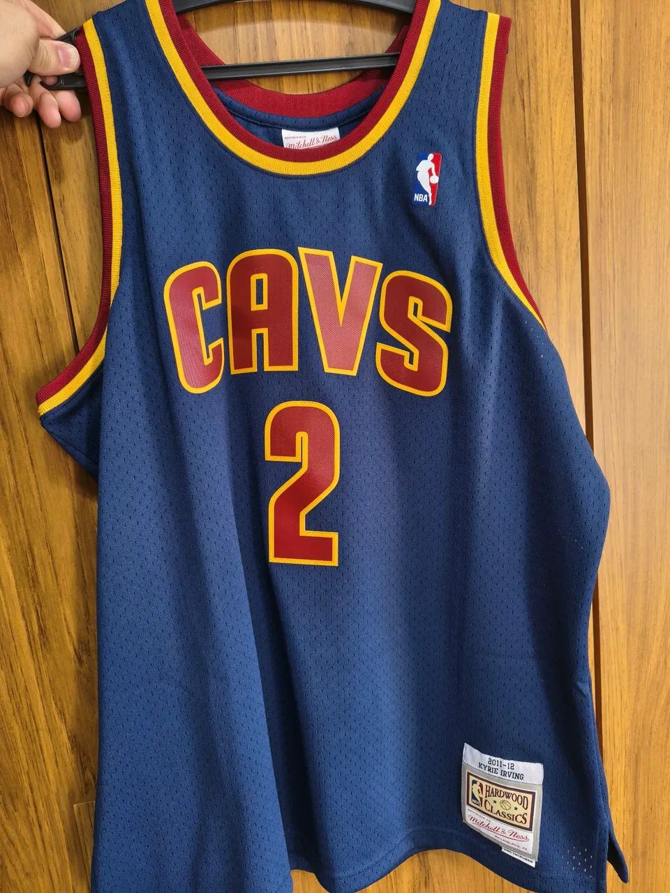 Regata Jersey Mitchell & Ness Kyrie Irving Cavs 2011/12 Away